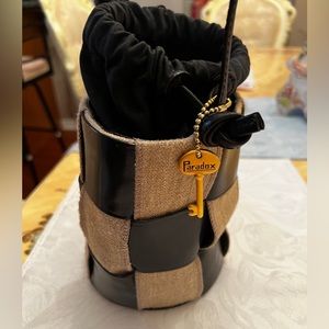 Paradox unique Barrel  style bag with zip inner pocket with Key gem super clean.